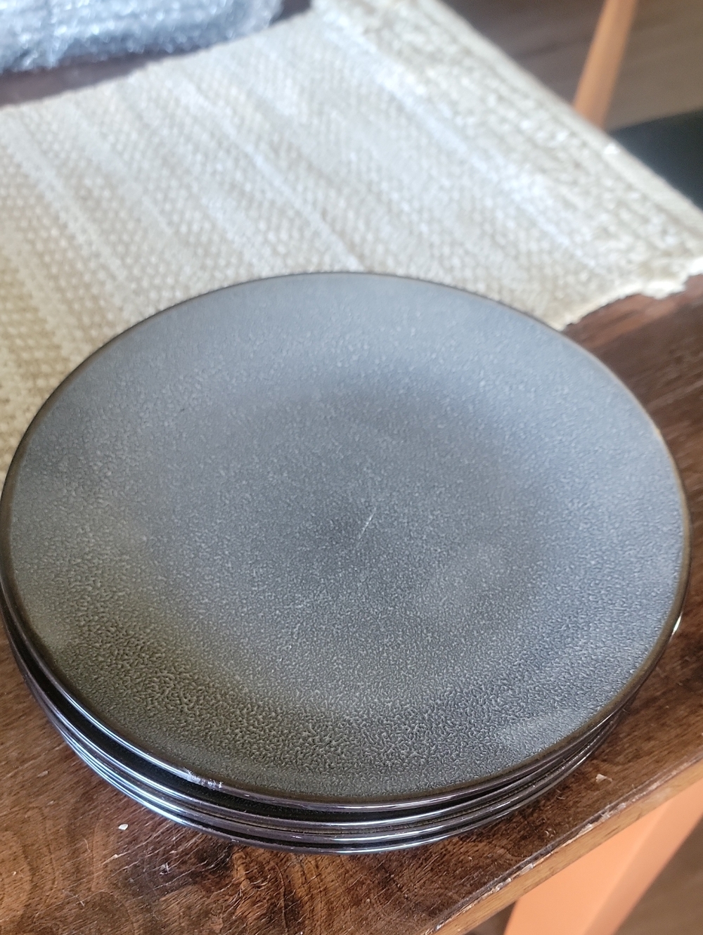 Black Ceramic Home Accent Plate - Versatile Decorative Tray